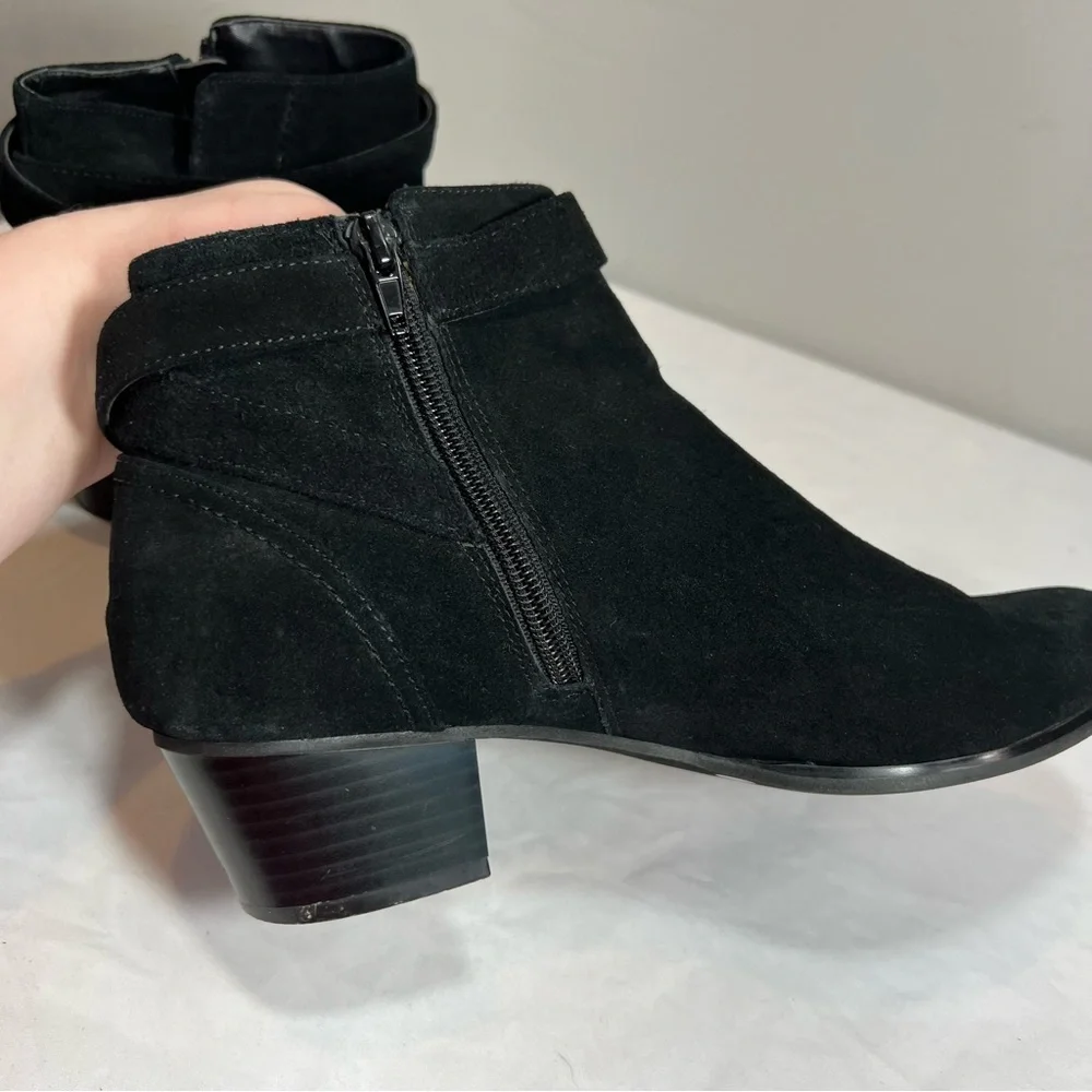 Giani Bernini Oleesia black suede leather ankle boots size 9.5